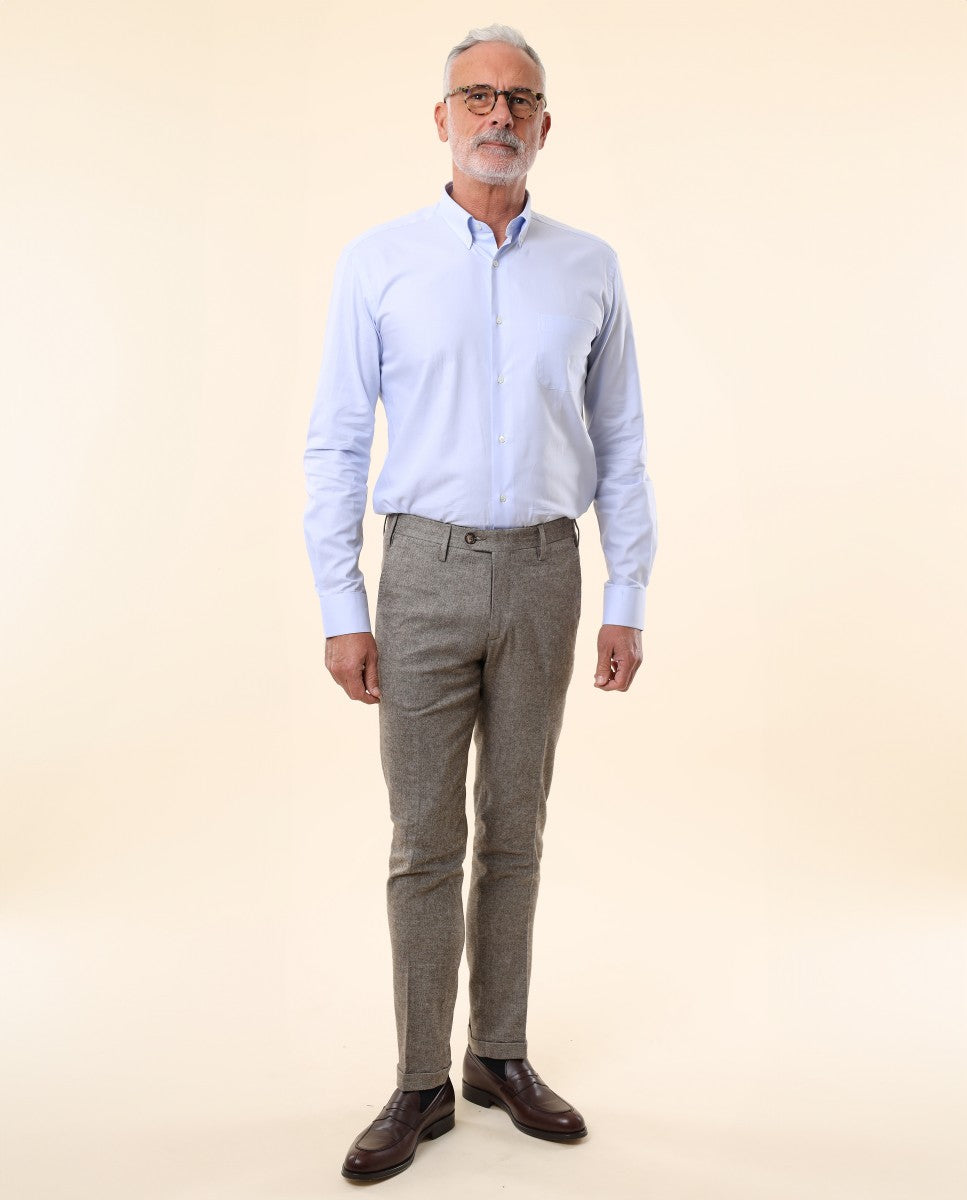 Calças Chinos Soft Slim em Castanho