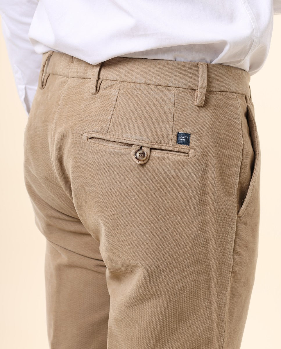 Calças Chinos Soft Slim em Bege Escuro