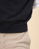 Camisola Decote em V Sem Mangas 100% Lã Merino em Cinzento Escuro