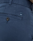 Pantalón Chino Regular en Azul Oscuro