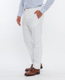 Pantalón Chino Regular en Blanco