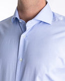 Camisa Clássica 100% Algodão em Azul Claro